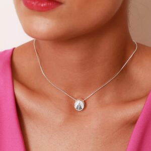 Colar Mandala Nossa Senhora Oval em Prata 925