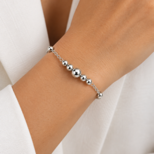 Pulseira de bolinhas (5 no meio variadas) em Prata 925